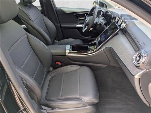 Used 2023 Mercedes-Benz GLC 300 4MATIC image 23