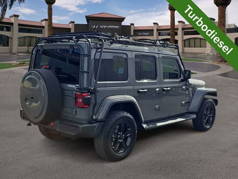 Used 2020 Jeep Wrangler Unlimited Sahara AWD/4WD image 8
