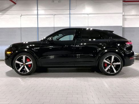 New 2026 Porsche Cayenne S image 2