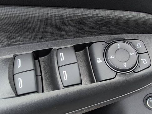 New 2026 Buick Envista Preferred FWD image 18
