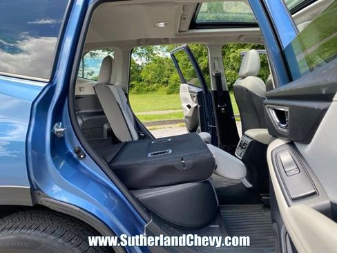 Used 2023 Subaru Forester Premium AWD/4WD image 35
