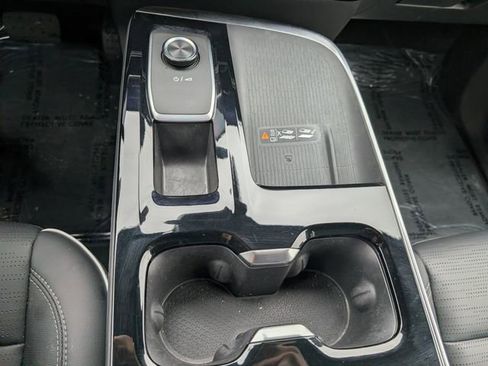 Used 2025 Buick Enclave Sport Touring image 15