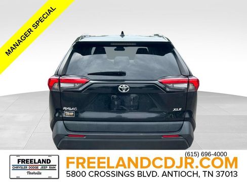Used 2021 Toyota RAV4 XLE FWD image 4