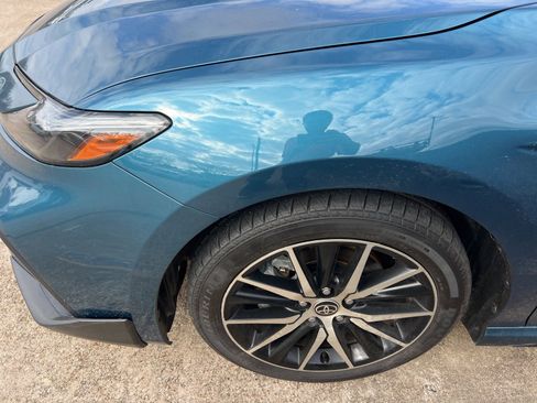 Used 2025 Toyota Camry SE image 14