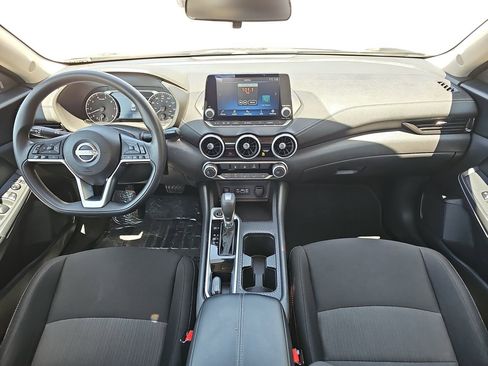 Certified 2024 Nissan Sentra SV FWD image 9