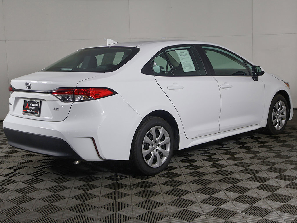 Used 2026 Toyota Corolla LE FWD image 8