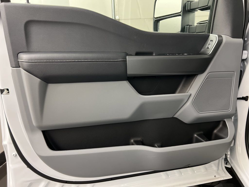 New 2026 Ford F350 XL w/ STX Appearance Package AWD/4WD image 25