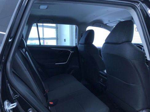 Certified 2025 Toyota RAV4 LE image 21