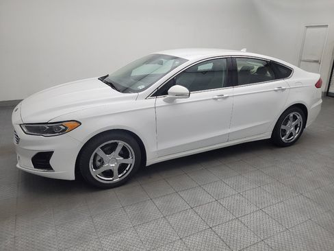 Used 2019 Ford Fusion SEL FWD image 2
