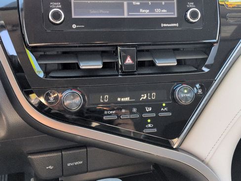 Used 2024 Toyota Camry LE image 22