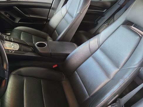 Used 2014 Porsche Panamera image 27