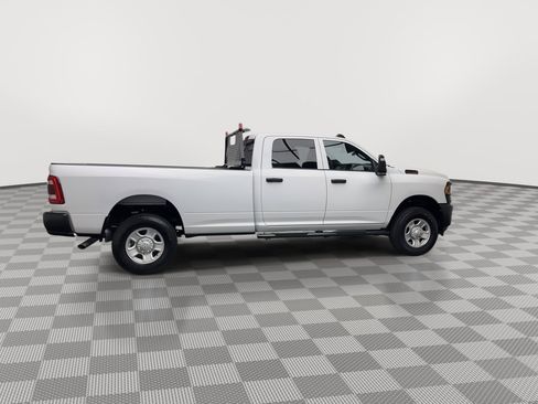 Used 2024 RAM 3500 Tradesman w/ Safety Group image 39