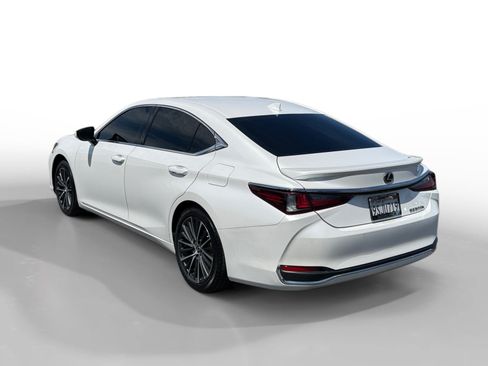 Used 2025 Lexus ES 300h w/ Premium Package FWD image 3