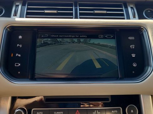 Used 2016 Land Rover Range Rover Supercharged AWD/4WD image 28