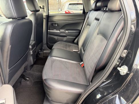 Used 2024 Mitsubishi Outlander Sport SE image 45