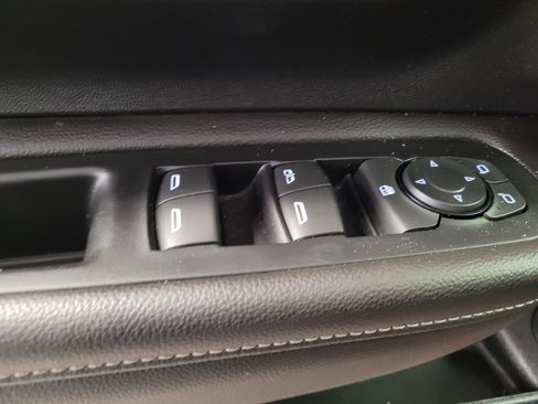 Used 2020 GMC Terrain Denali w/ Denali Premium Package FWD image 27