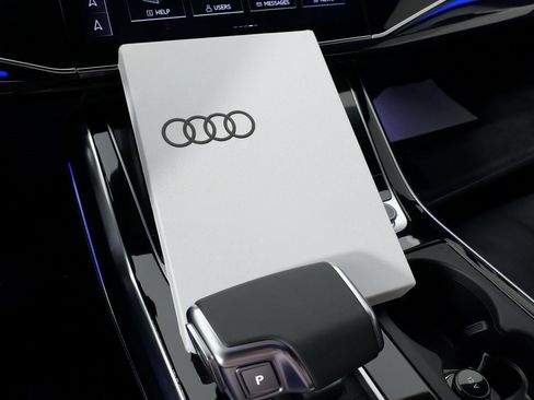 Used 2025 Audi Q7 3.0T Prestige w/ Prestige Package image 77