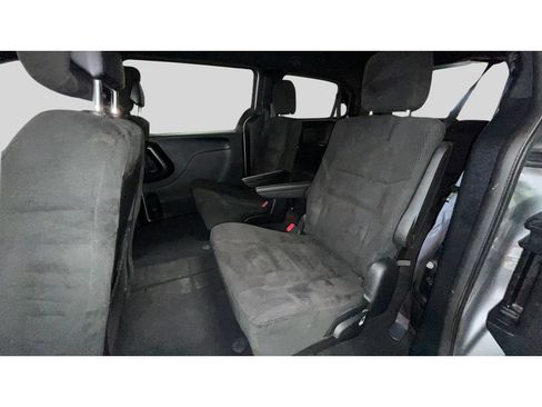 Used 2015 Dodge Grand Caravan SE w/ Quick Order Package 29E SE FWD image 16