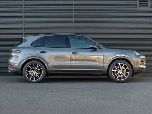 New 2026 Porsche Cayenne image 9