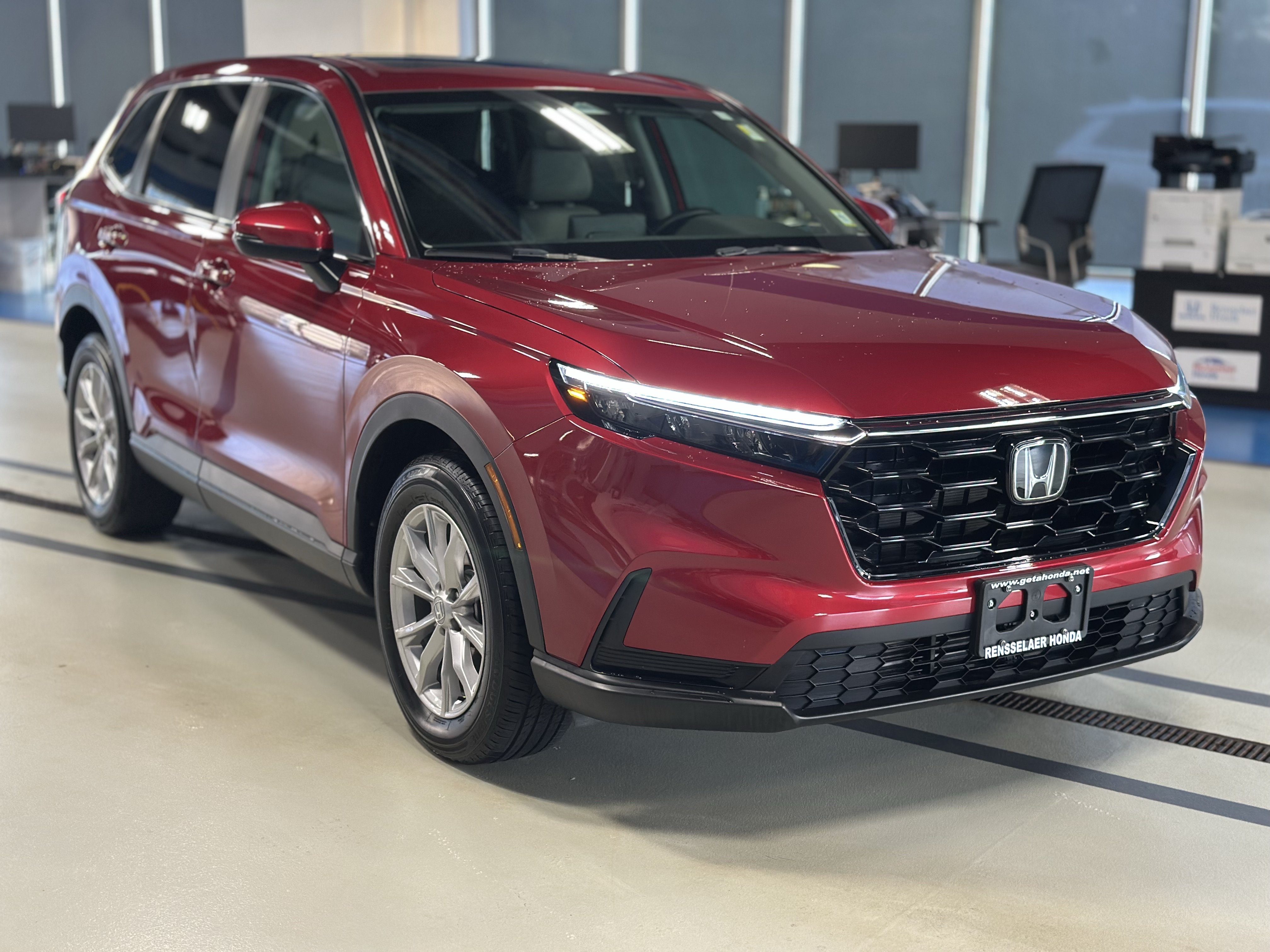 Used 2025 Honda CR-V EX image 4