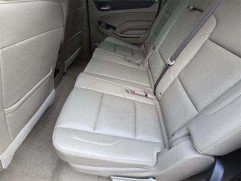 Used 2019 GMC Yukon XL SLT w/ Open Road Package image 11