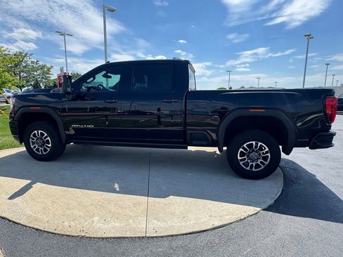 Used 2022 GMC Sierra 2500 AT4 AWD/4WD image 4
