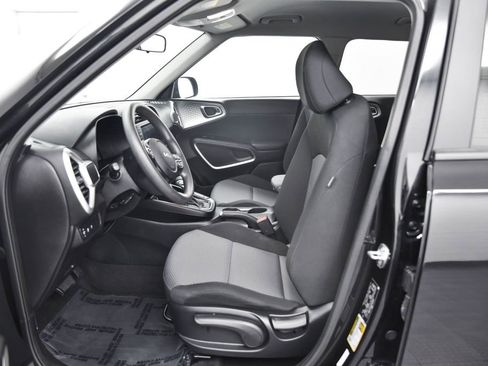 Used 2023 Kia Soul LX w/ Option Group 015 image 11