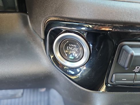 Used 2024 Chevrolet Silverado 3500 High Country w/ Technology Package image 18