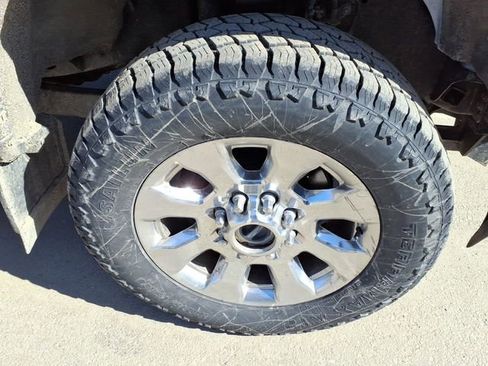 Used 2019 Ford F250 Lariat w/ Chrome Package image 9