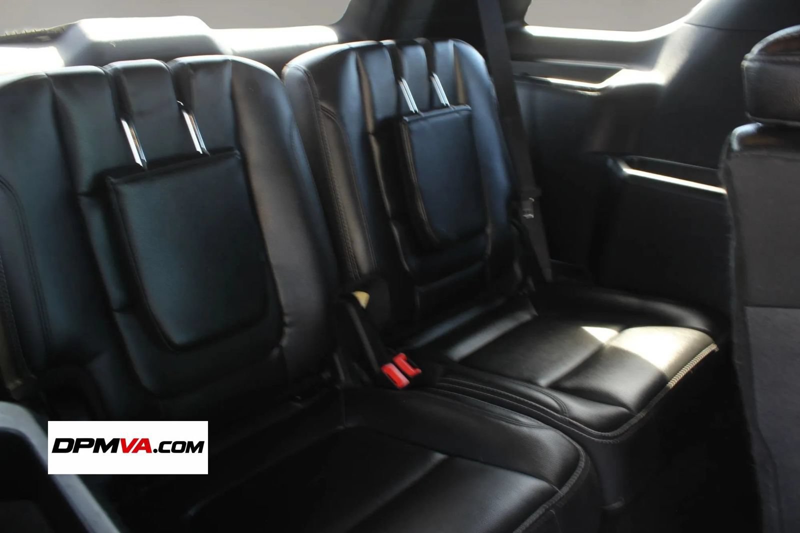 Used 2018 Ford Explorer Limited w/ Equipment Group 301A AWD/4WD image 18