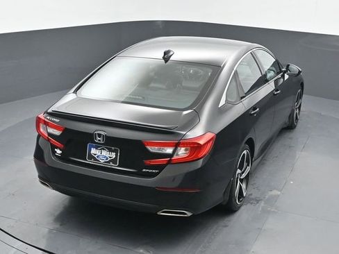 Used 2018 Honda Accord Sport image 15