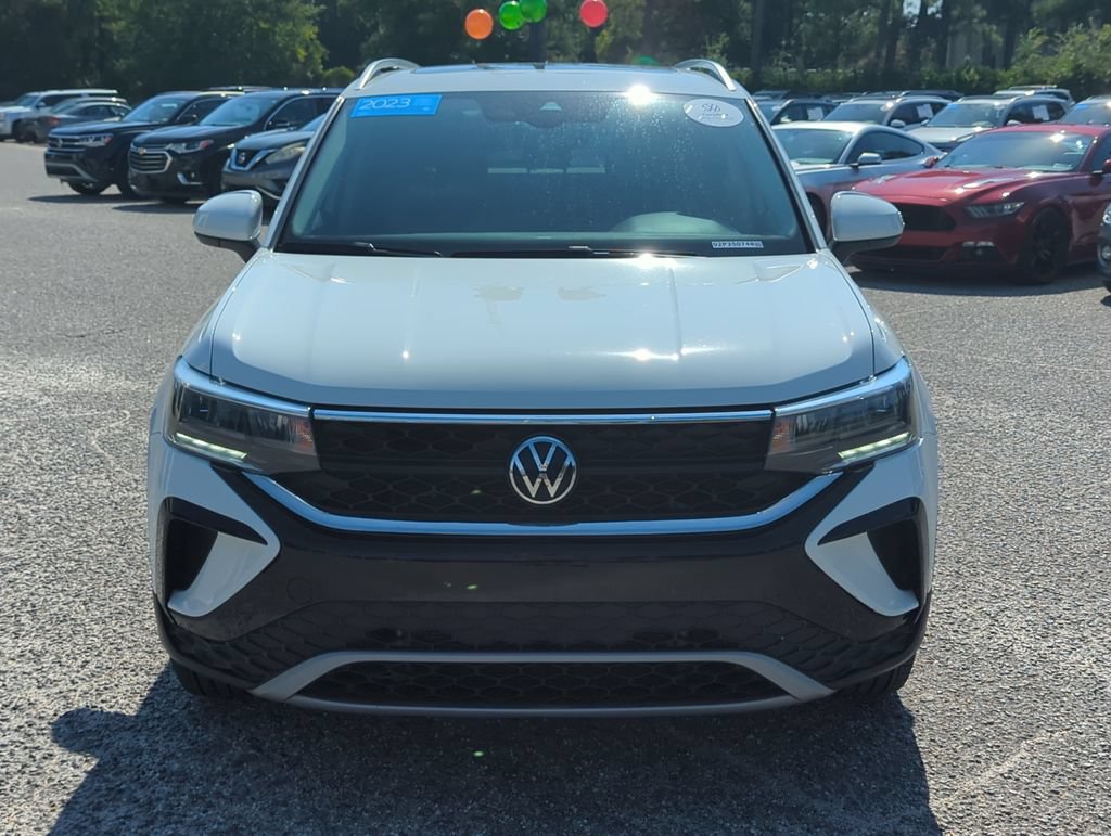 Certified 2023 Volkswagen Taos SE FWD image 10