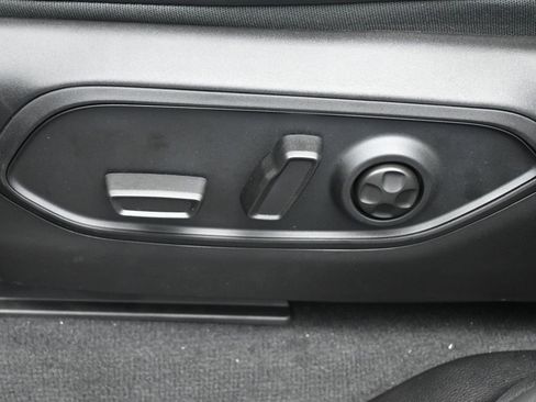 New 2025 Jeep Grand Cherokee L Limited w/ Luxury Tech Group II image 18