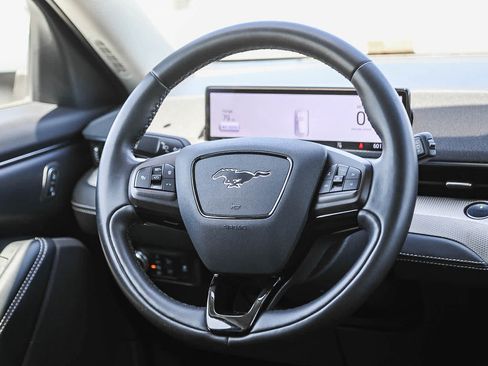 Used 2022 Ford Mustang Mach-E Select RWD image 14