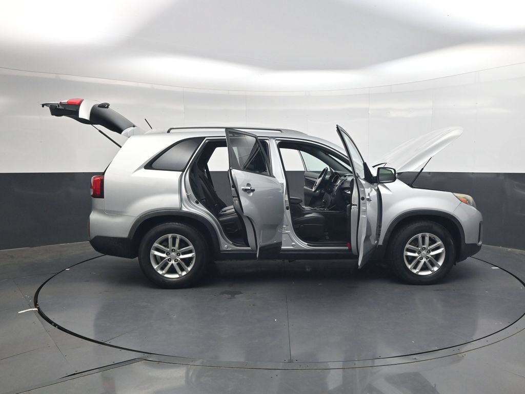 Used 2015 Kia Sorento LX AWD/4WD image 43