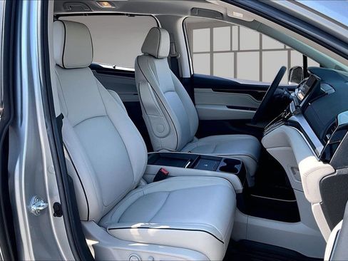Certified 2025 Honda Odyssey Touring image 29