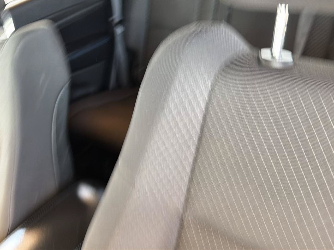 Used 2018 Jeep Grand Cherokee Laredo AWD/4WD image 12