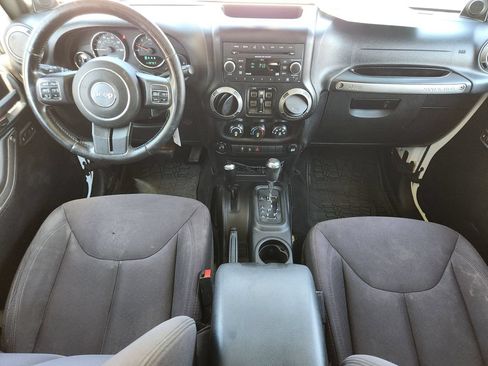 Used 2014 Jeep Wrangler Unlimited Sport w/ Quick Order Package 24S AWD/4WD image 28