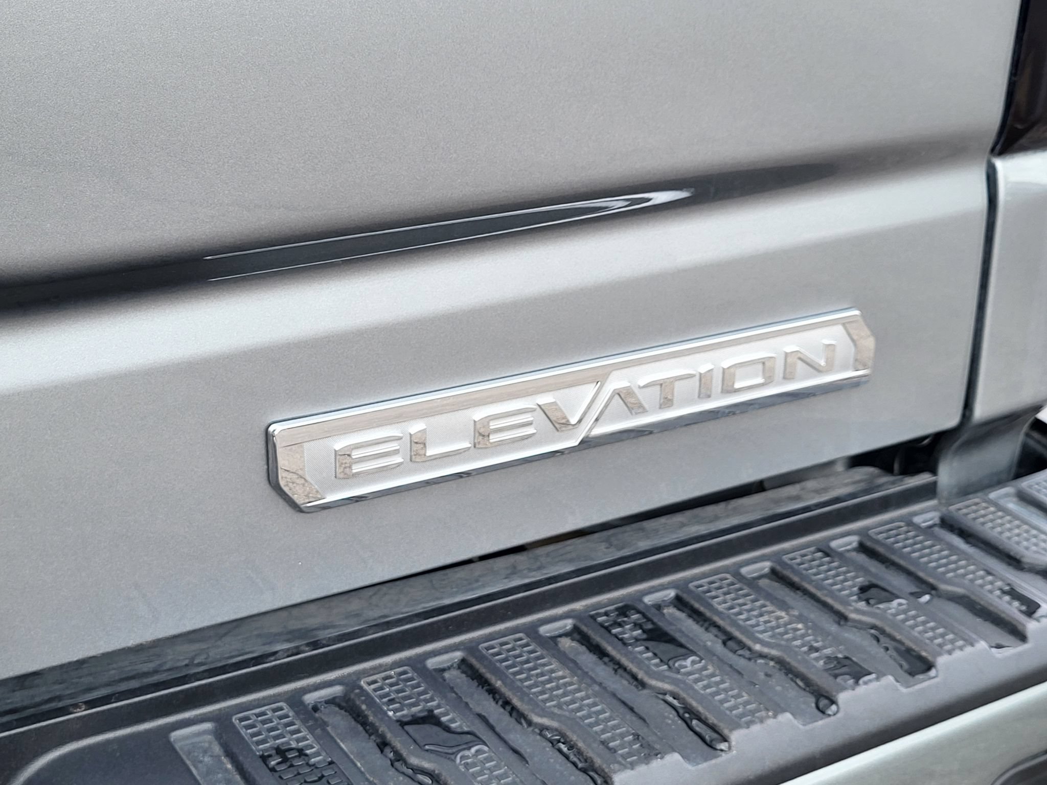 Used 2025 GMC Sierra 1500 Elevation AWD/4WD image 9