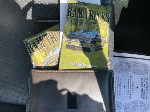 Used 2016 RAM 1500 Laramie image 32