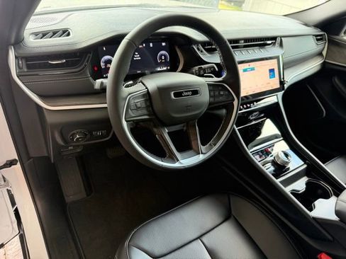 New 2026 Jeep Grand Cherokee Limited AWD/4WD image 14
