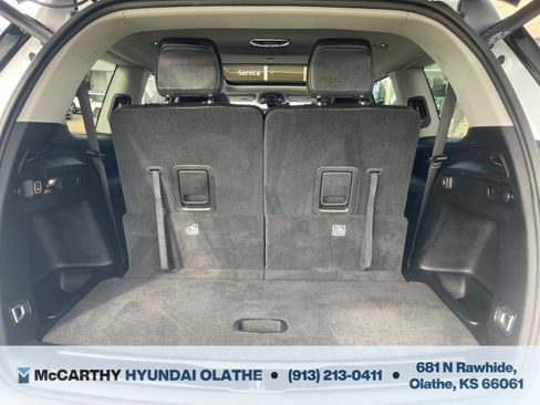 Used 2023 Jeep Grand Cherokee L Limited w/ Luxury Tech Group II image 21