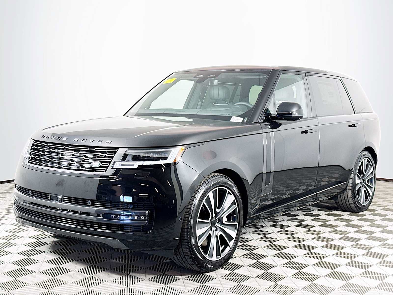 New 2026 Land Rover Range Rover Long Wheelbase SE AWD/4WD image 1