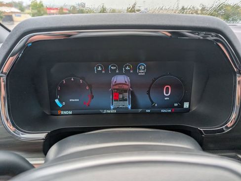 Used 2025 Ford F150 Lariat w/ Equipment Group 501A Mid image 16