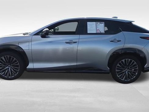 Used 2023 Lexus RZ 450e Premium w/ Accessory Package (2T) AWD/4WD image 9