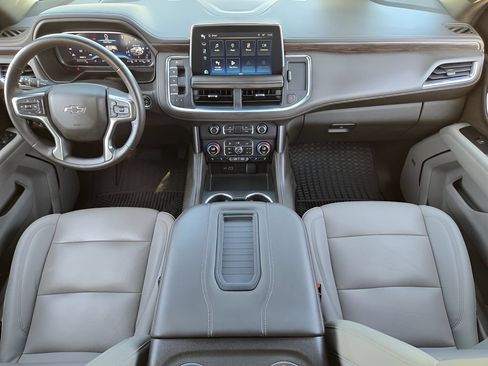 Used 2023 Chevrolet Tahoe Z71 w/ Z71 Off-Road Package AWD/4WD image 24