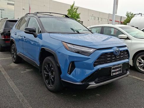 Used 2023 Toyota RAV4 XSE AWD/4WD image 6