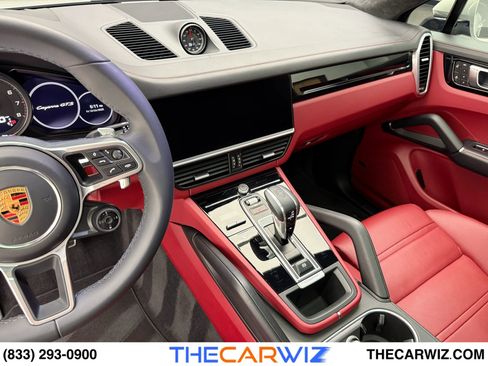 Used 2023 Porsche Cayenne GTS image 51