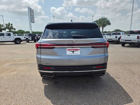 Used 2026 Buick Enclave Preferred FWD image 6