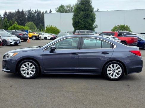 Used 2016 Subaru Legacy 2.5i Premium AWD/4WD image 4